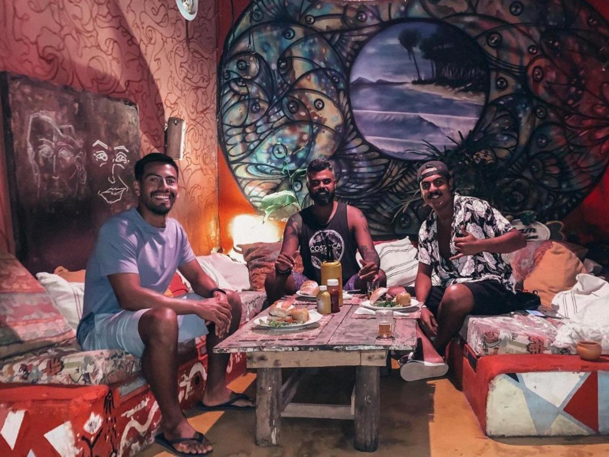 Mais Que Nada Itacare - Hostel, Bar & Breakfast 外观 照片